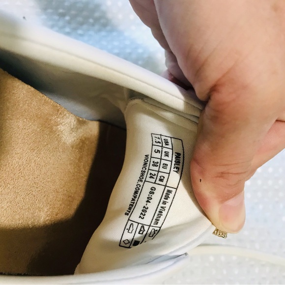 Vionic paisley sneakers - Picture 8 of 14